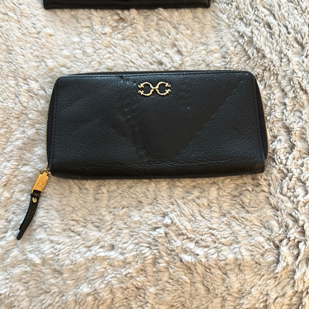 C Wonder leather wallet
